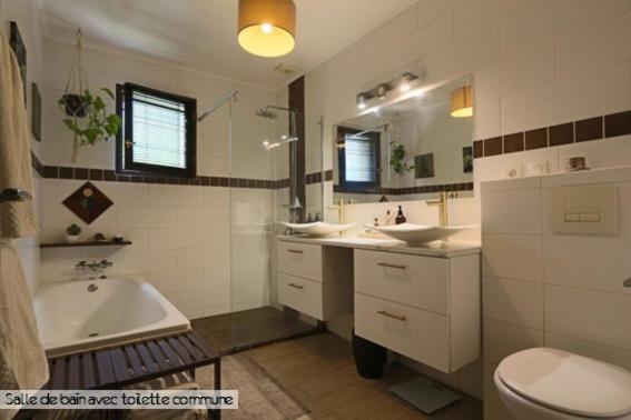 Chambre privée à Breux-Jouy Exterior foto