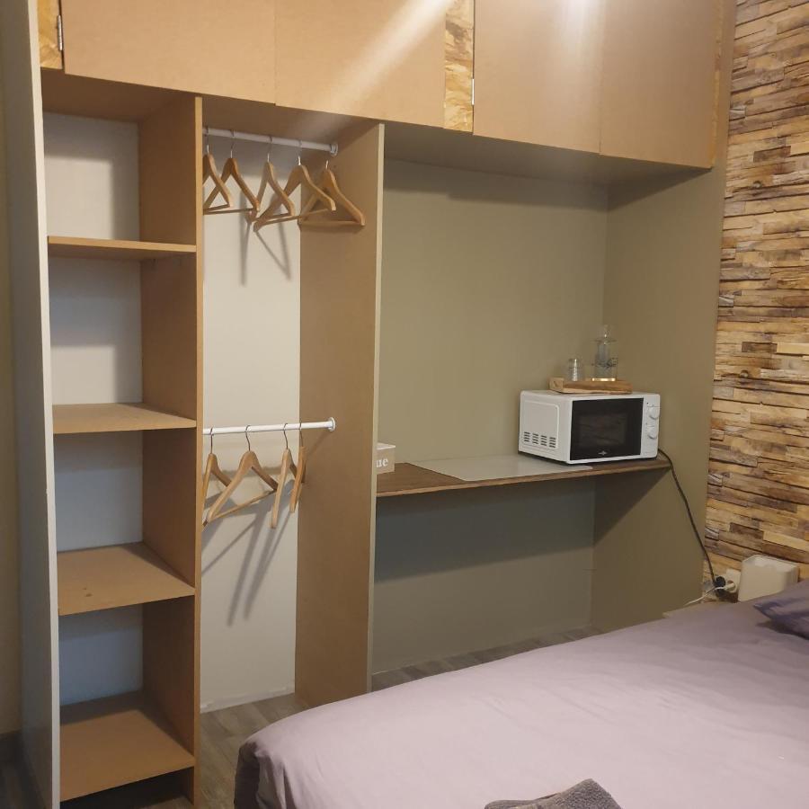 Chambre privée à Breux-Jouy Exterior foto
